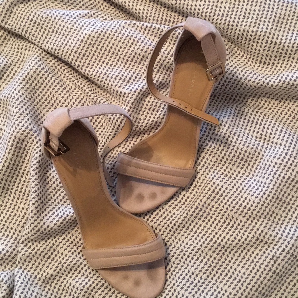 LC Lauren Conrad strappy nude pumps
